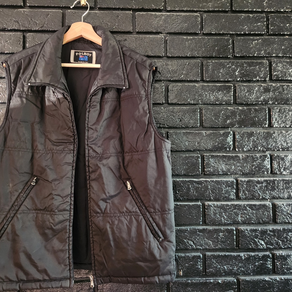Black Vest - Italy